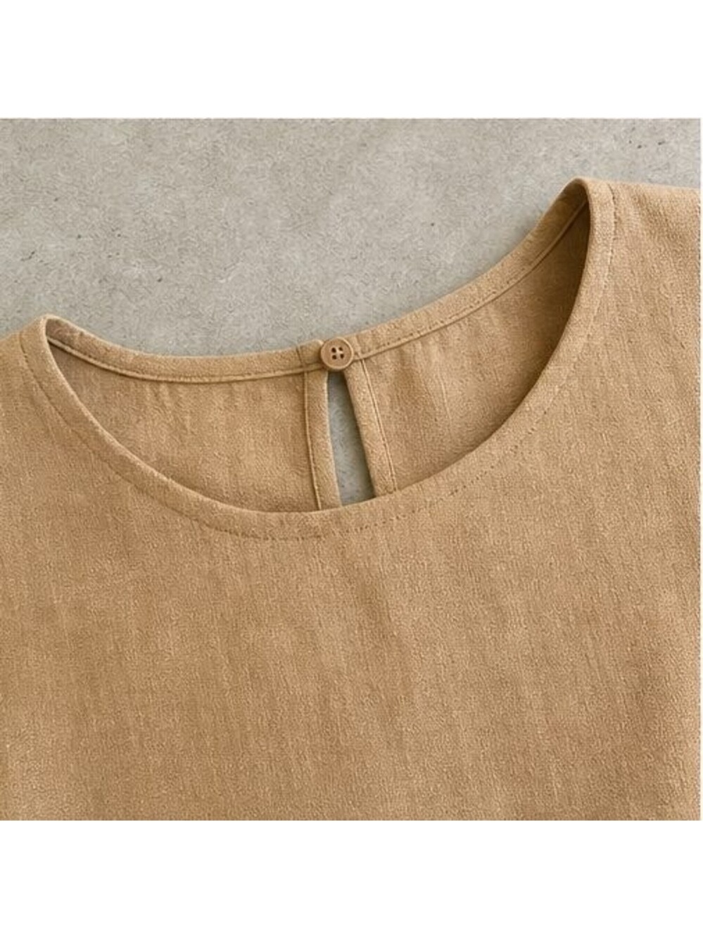 Camel Button Blouse - Picture 4 of 6